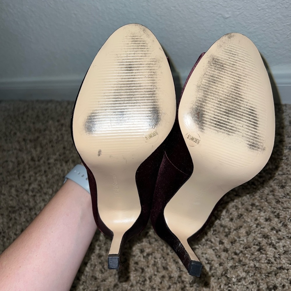 🥀BCBGeneration Heels - Picture 3 of 5